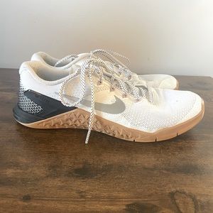 Nike Metcon shoes 👟